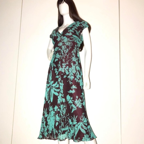 100% silk Jones, New York dress - Picture 4 of 5